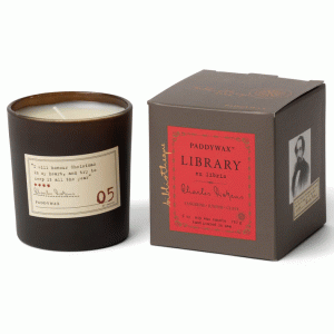 Библиотечна соева свещ Падивакс - Чарлз Дикенс №05 - Мандарина, хвойна, карамфил